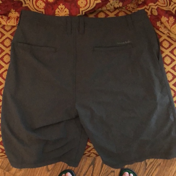 Travis Mathew golf shorts - Picture 3 of 3